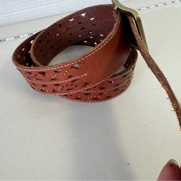 Eddie Bauer Women's Boho Western Brown Tan Genuine Leather Belt Size Medium - Picture 2 of 13